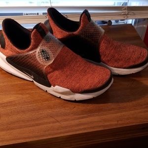 Nike sock darts